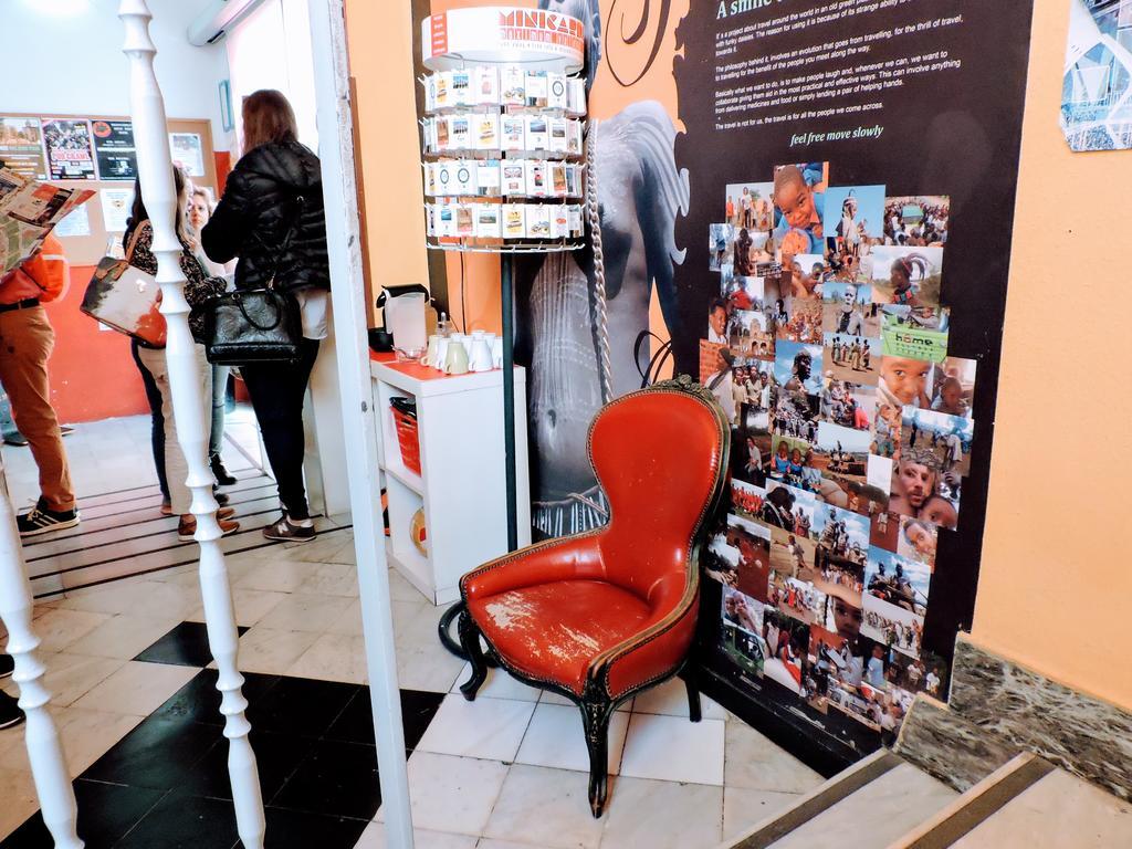 Feetup Home Backpackers บาเลนเซีย ภายนอก รูปภาพ